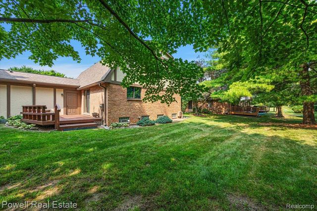 1938 Allenway Court, Rochester Hills, MI 48309