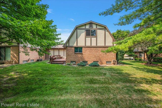 1938 Allenway Court, Rochester Hills, MI 48309