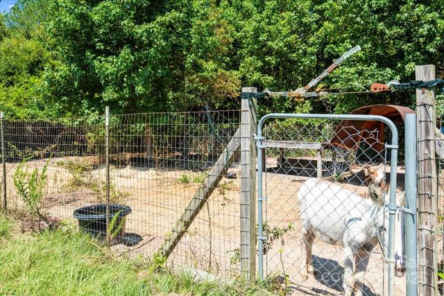 212 Johnson Park Road, Chesterfield, SC 29709