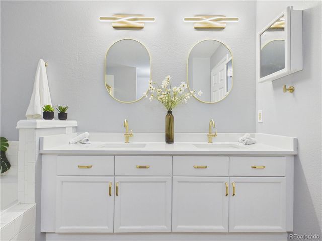 4052 S Abilene Circle C, Aurora, CO 80014