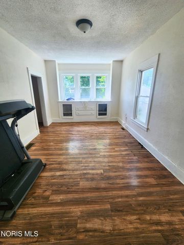 3231 Kimball Avenue, Toledo, OH 43610
