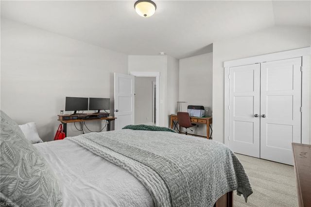 116 Arbormoor LN, Moyock, NC 27958