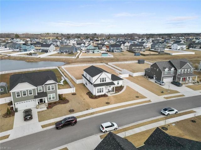 116 Arbormoor LN, Moyock, NC 27958