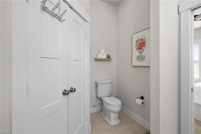 116 Arbormoor LN, Moyock, NC 27958