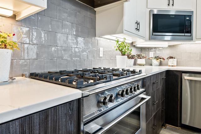 1129 Essex Drive, Benton, AR 72019