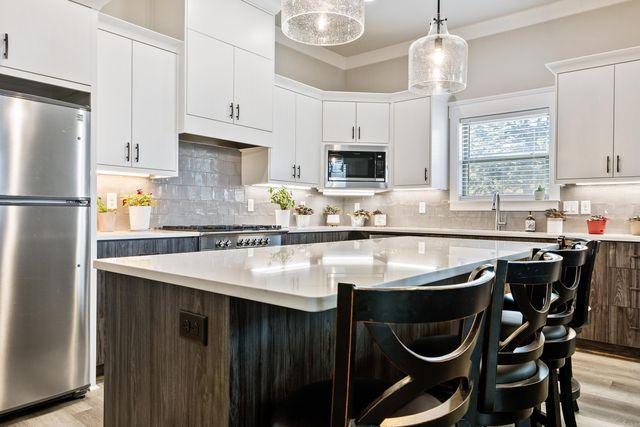 1129 Essex Drive, Benton, AR 72019