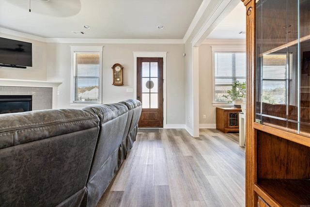 1129 Essex Drive, Benton, AR 72019