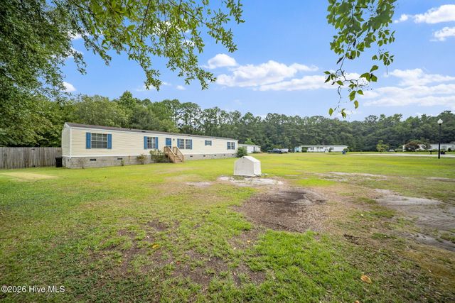 139 Green Hill Court, Rocky Point, NC 28457