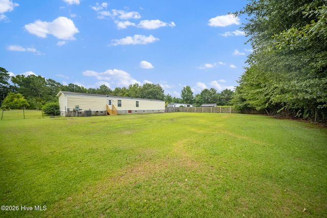 139 Green Hill Court, Rocky Point, NC 28457