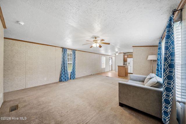 139 Green Hill Court, Rocky Point, NC 28457