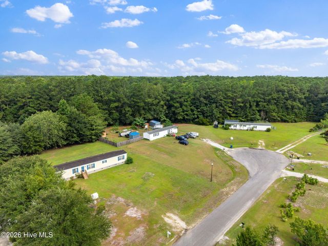 139 Green Hill Court, Rocky Point, NC 28457