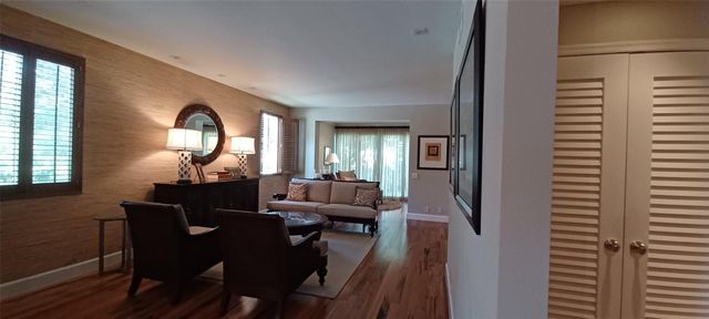 6688 Via Regina, Boca Raton, FL 33433