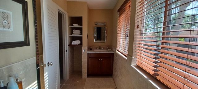 6688 Via Regina, Boca Raton, FL 33433