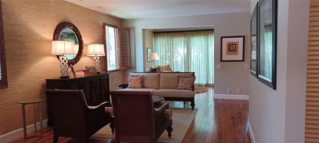 6688 Via Regina, Boca Raton, FL 33433