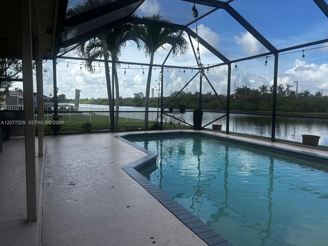 2386 SW 183rd Terrace, Miramar, FL 33029