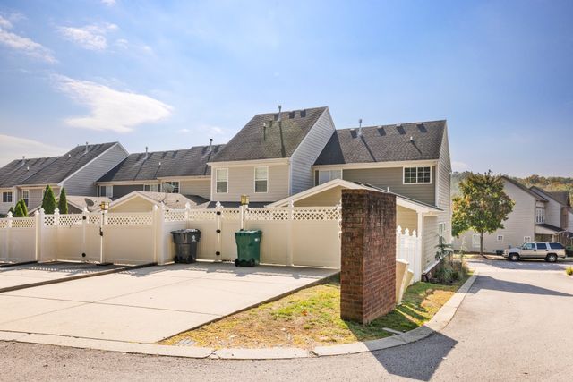 914 Loxley Dr, Nashville, TN 37211