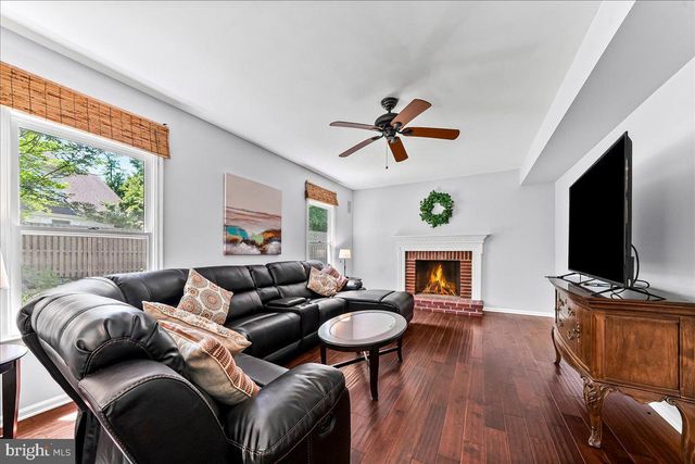 252 HIGHLAND AVE, Wayne, PA 19087