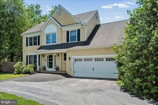 252 HIGHLAND AVE, Wayne, PA 19087
