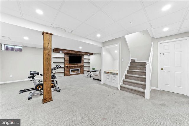 252 HIGHLAND AVE, Wayne, PA 19087