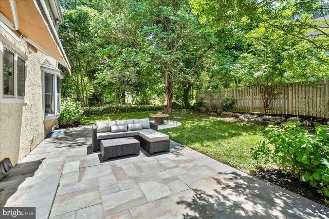 252 HIGHLAND AVE, Wayne, PA 19087