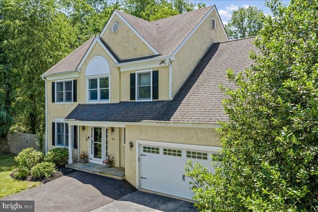 252 HIGHLAND AVE, Wayne, PA 19087