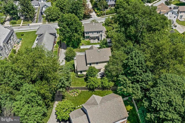 252 HIGHLAND AVE, Wayne, PA 19087