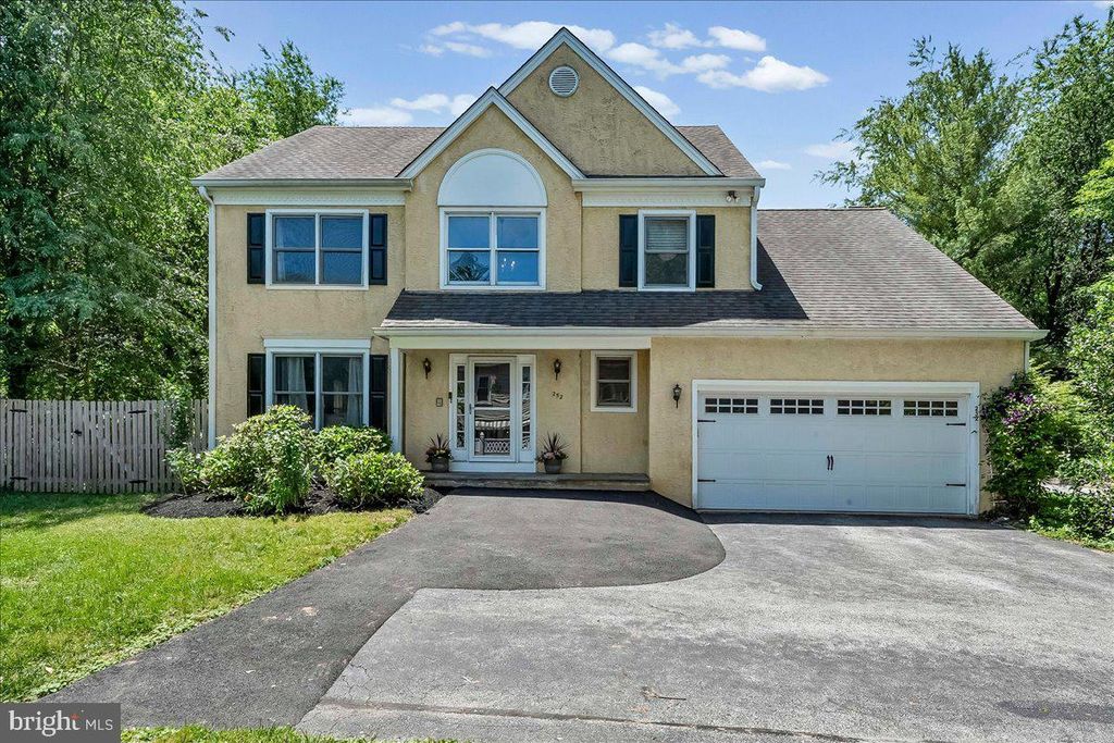 252 HIGHLAND AVE, Wayne, PA 19087