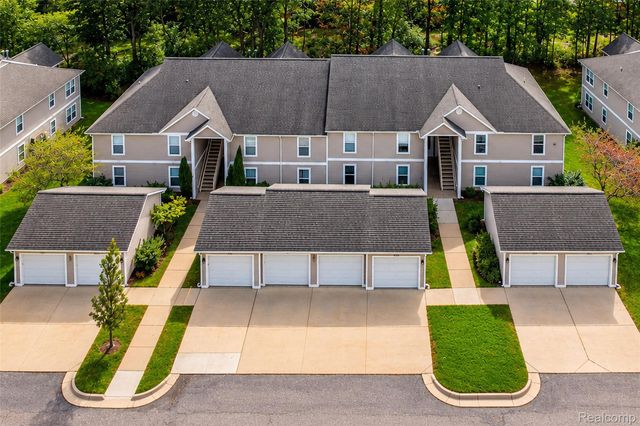 1359 Heatherwood Lane, Pittsfield Charter Township, MI 48108
