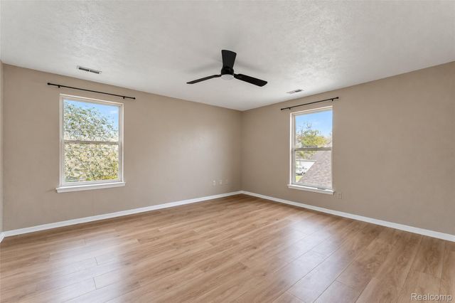 1359 Heatherwood Lane, Pittsfield Charter Township, MI 48108