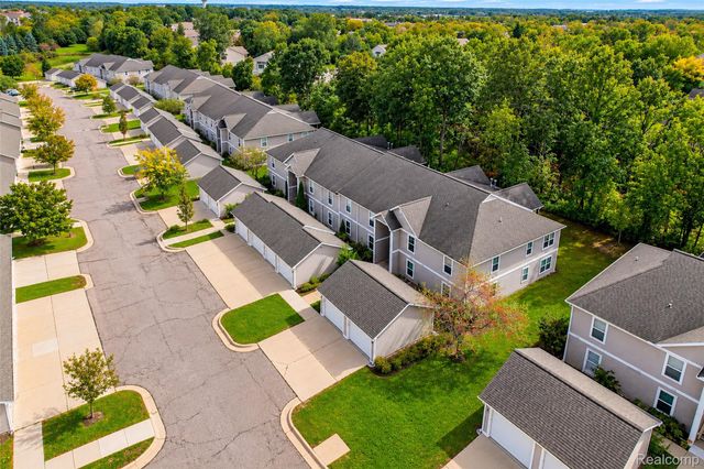 1359 Heatherwood Lane, Pittsfield Charter Township, MI 48108