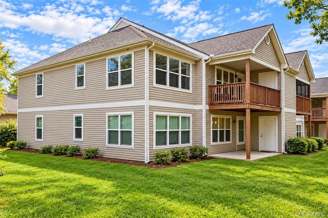 1359 Heatherwood Lane, Pittsfield Charter Township, MI 48108