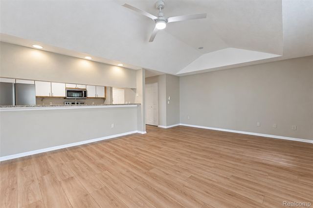 1359 Heatherwood Lane, Pittsfield Charter Township, MI 48108