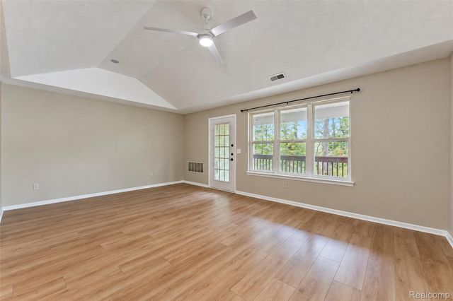 1359 Heatherwood Lane, Pittsfield Charter Township, MI 48108