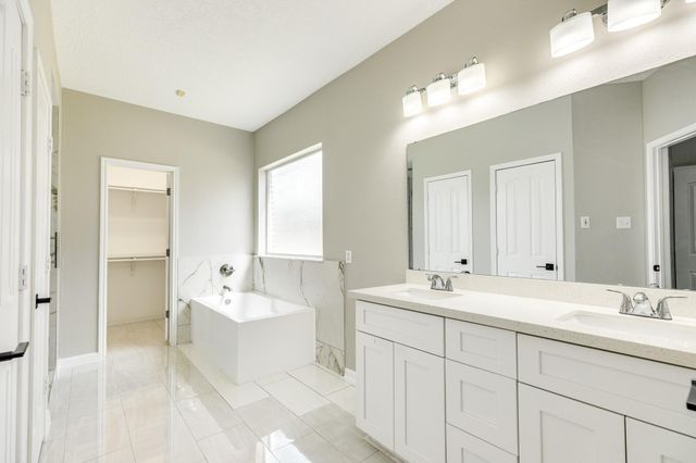 3206 Braesview Drive, Pearland, TX 77584