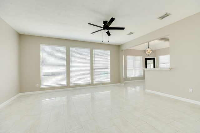3206 Braesview Drive, Pearland, TX 77584