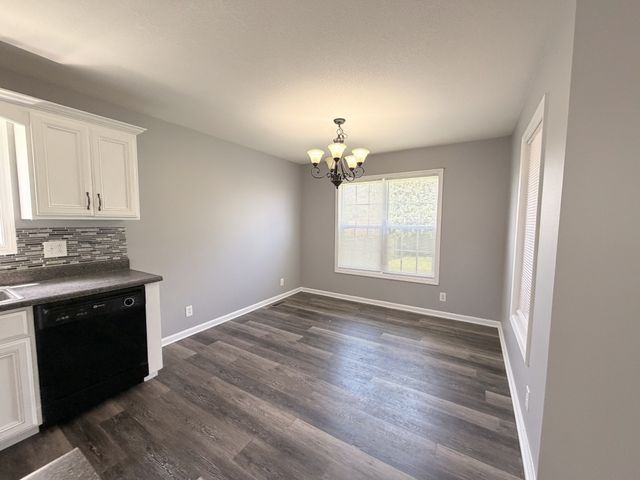 3438 Foxrun Ln, Clarksville, TN 37042