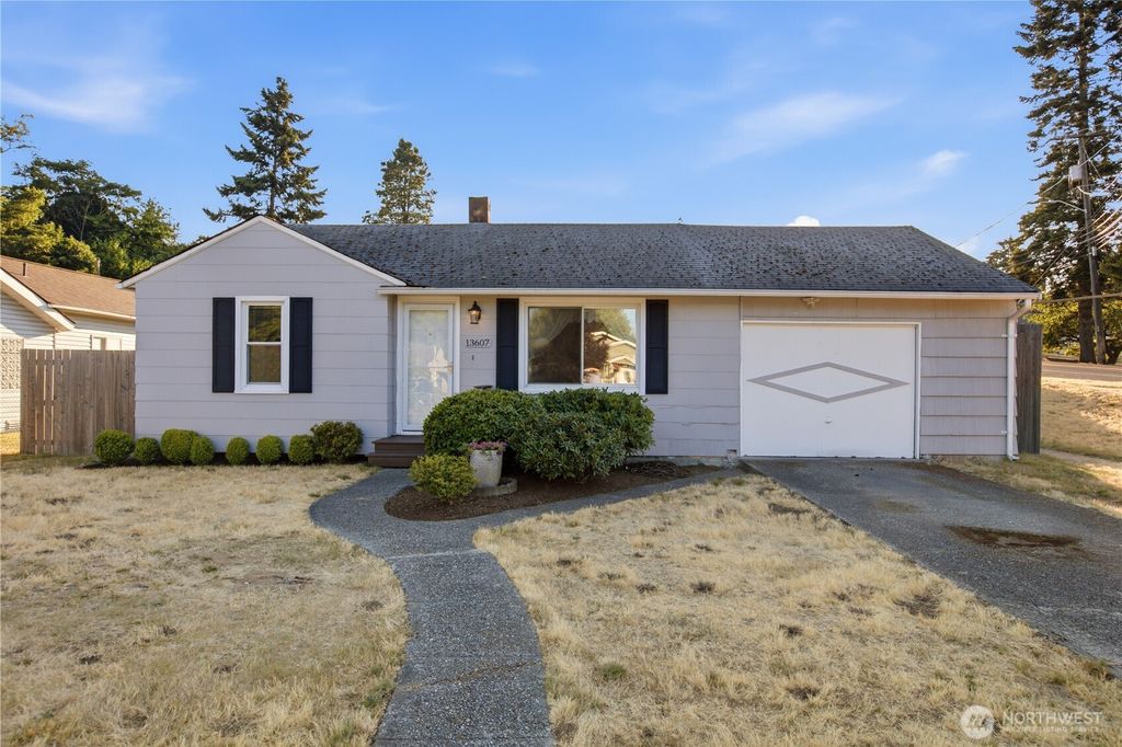 13607 2nd Avenue SW, Seattle, WA 98166