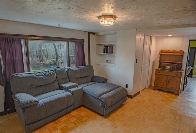 353 Washington, Canton, MA 02021