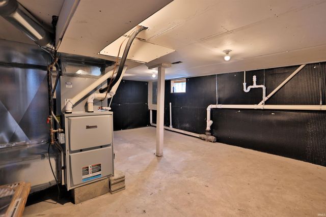 2102 Webster Street, Fort Wayne, IN 46802