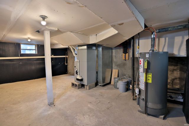 2102 Webster Street, Fort Wayne, IN 46802