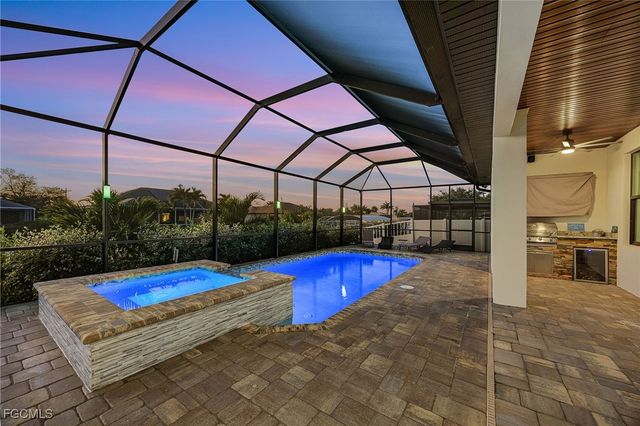 2134 SE 18th AVE, Cape Coral, FL 33990