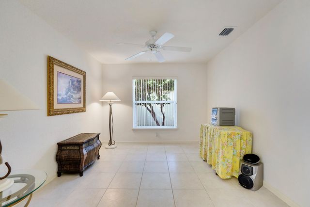 8218 Palm Gate Drive, Boynton Beach, FL 33436