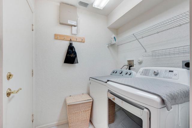 8218 Palm Gate Drive, Boynton Beach, FL 33436