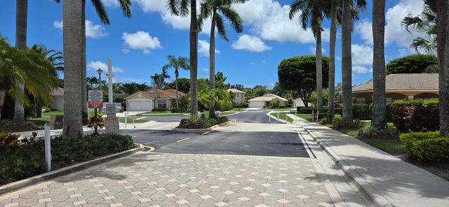 8218 Palm Gate Drive, Boynton Beach, FL 33436
