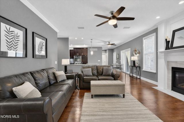 15573 John F Mccarthy Way, Perrysburg, OH 43551