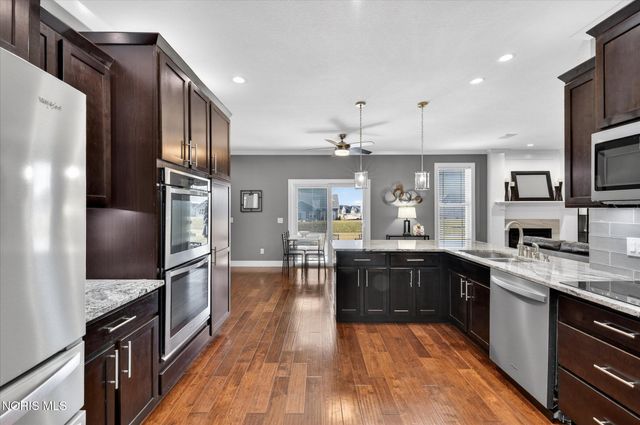 15573 John F Mccarthy Way, Perrysburg, OH 43551