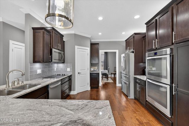 15573 John F Mccarthy Way, Perrysburg, OH 43551