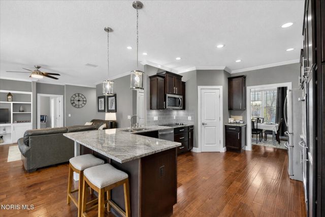 15573 John F Mccarthy Way, Perrysburg, OH 43551