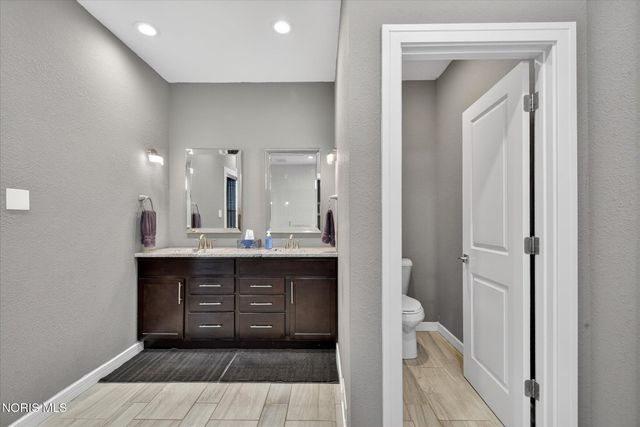 15573 John F Mccarthy Way, Perrysburg, OH 43551