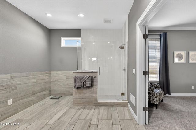 15573 John F Mccarthy Way, Perrysburg, OH 43551